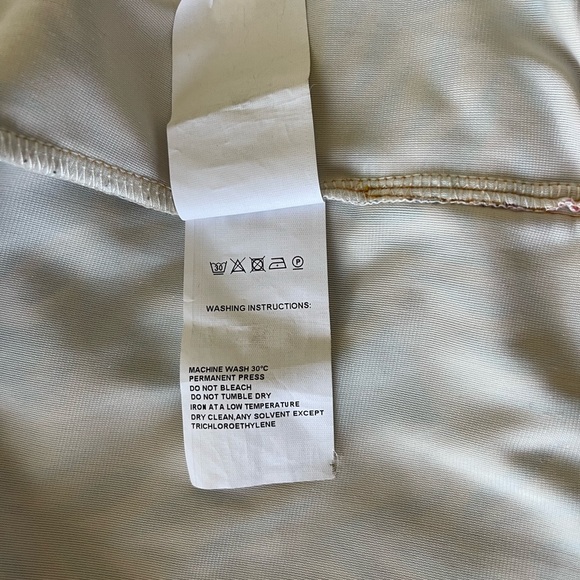 Farm Rio for Anthropologie Butterflies Velvet Wrap Blouse Size XL - Picture 4 of 9